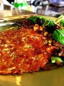 Kürbispuffer-mit-Sauerrahm-Kernöldip