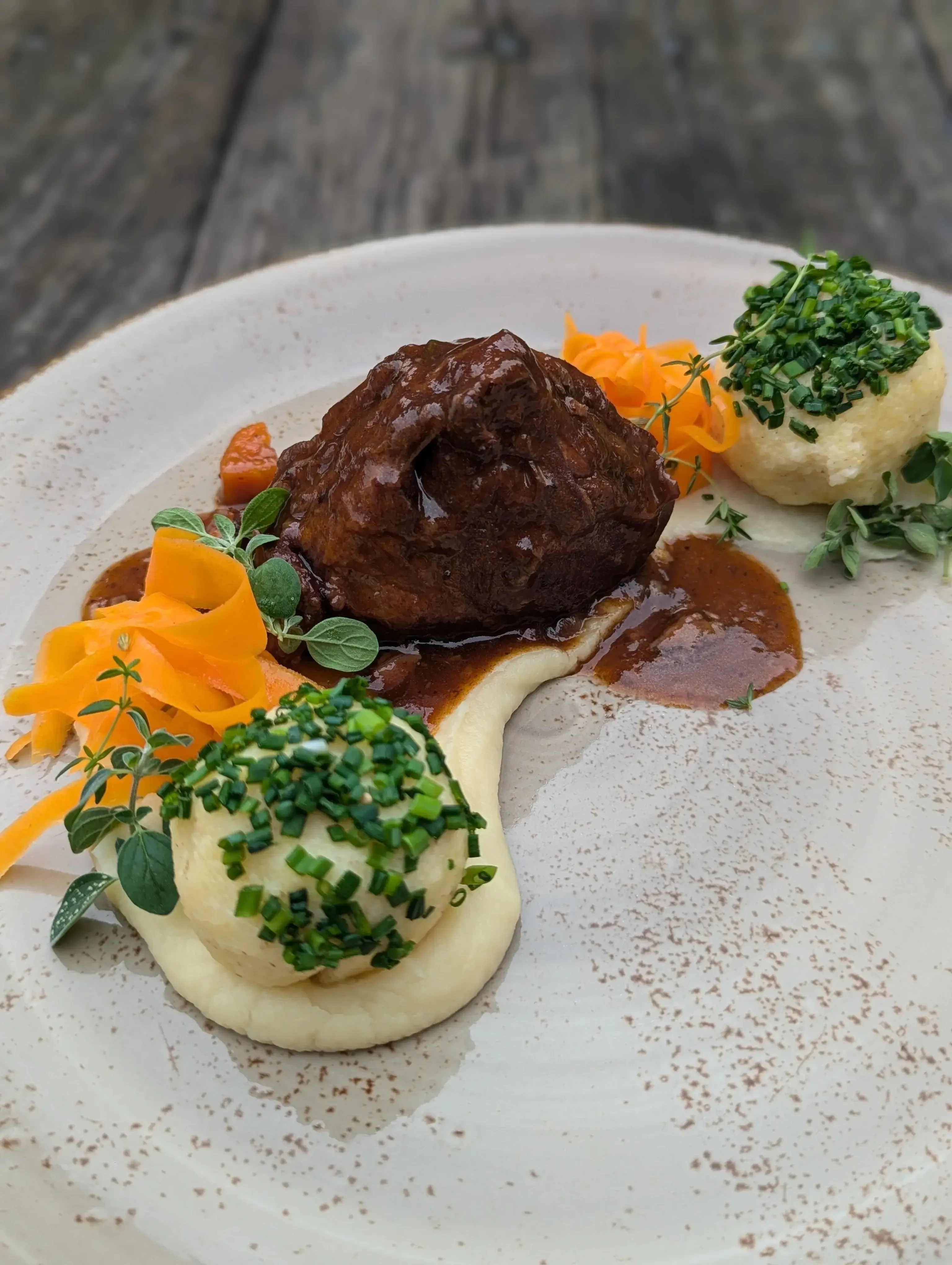 Kalbsbackerl mit Grießknödel