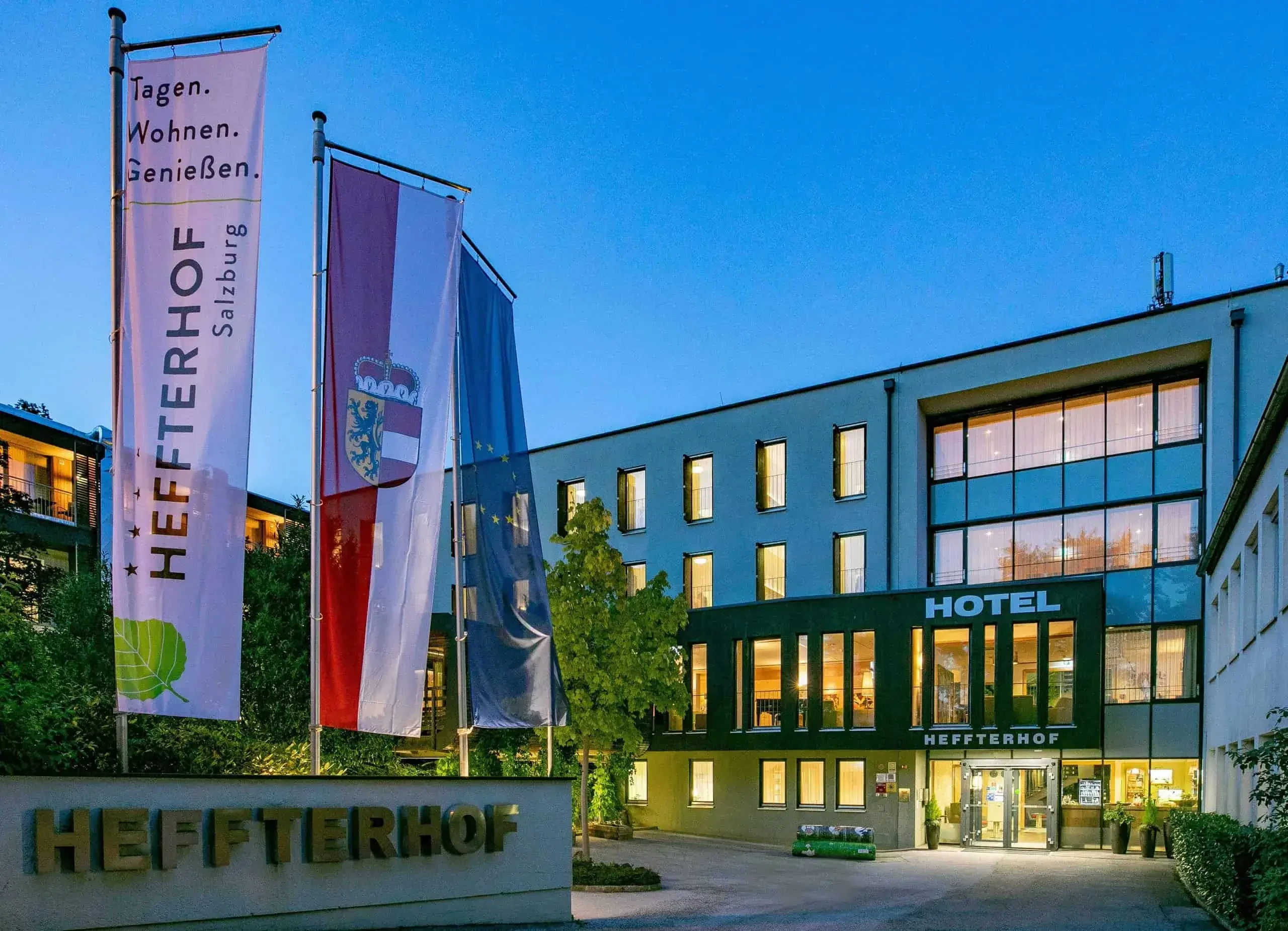 Zufahrt zum Hotel